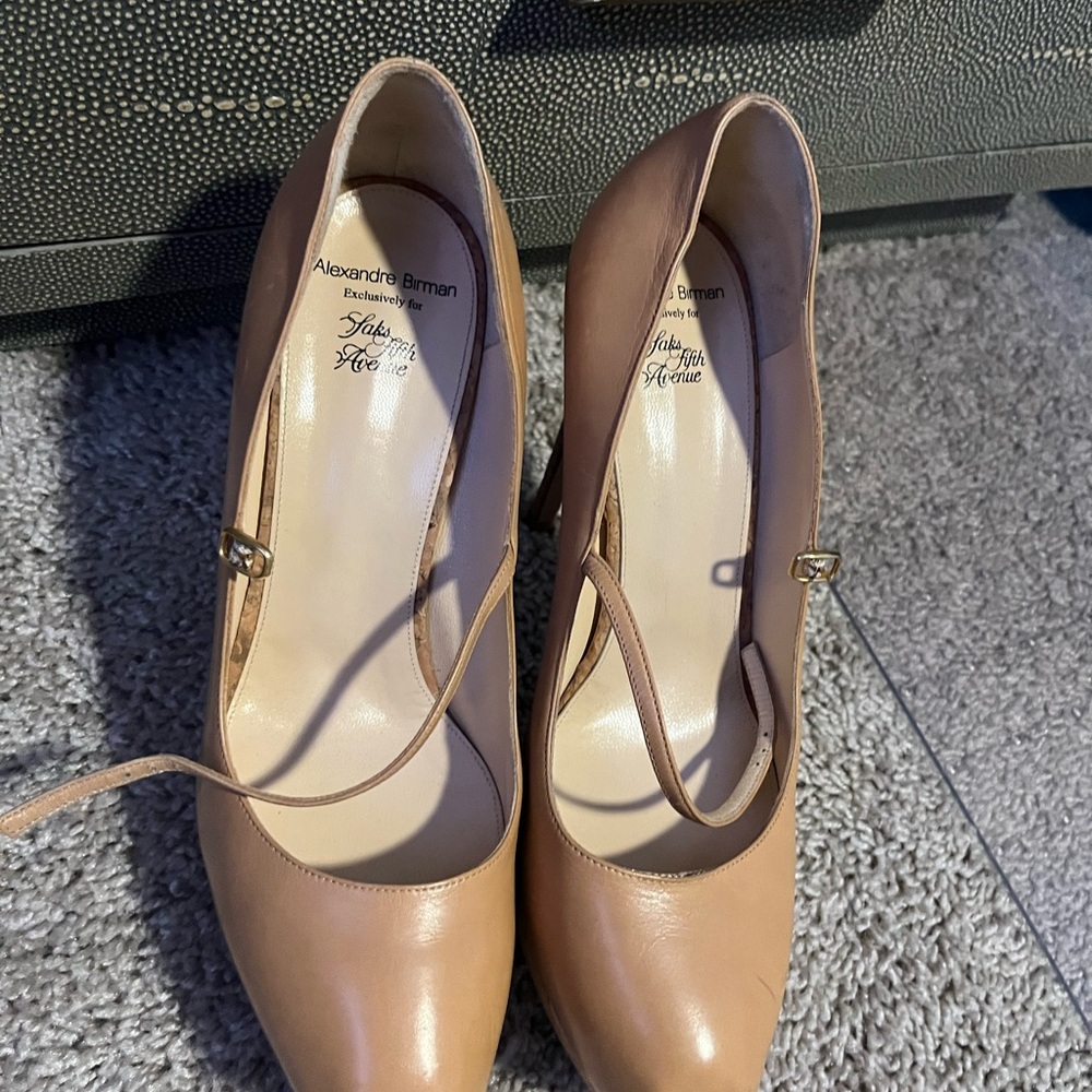 Alexandre Birman Tan Heels Timeless Elegance